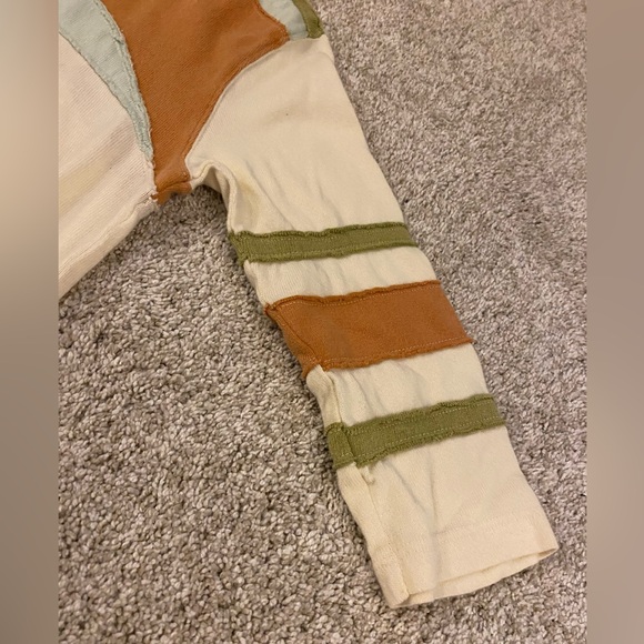 We The Free distressed women’s top - Picture 3 of 9